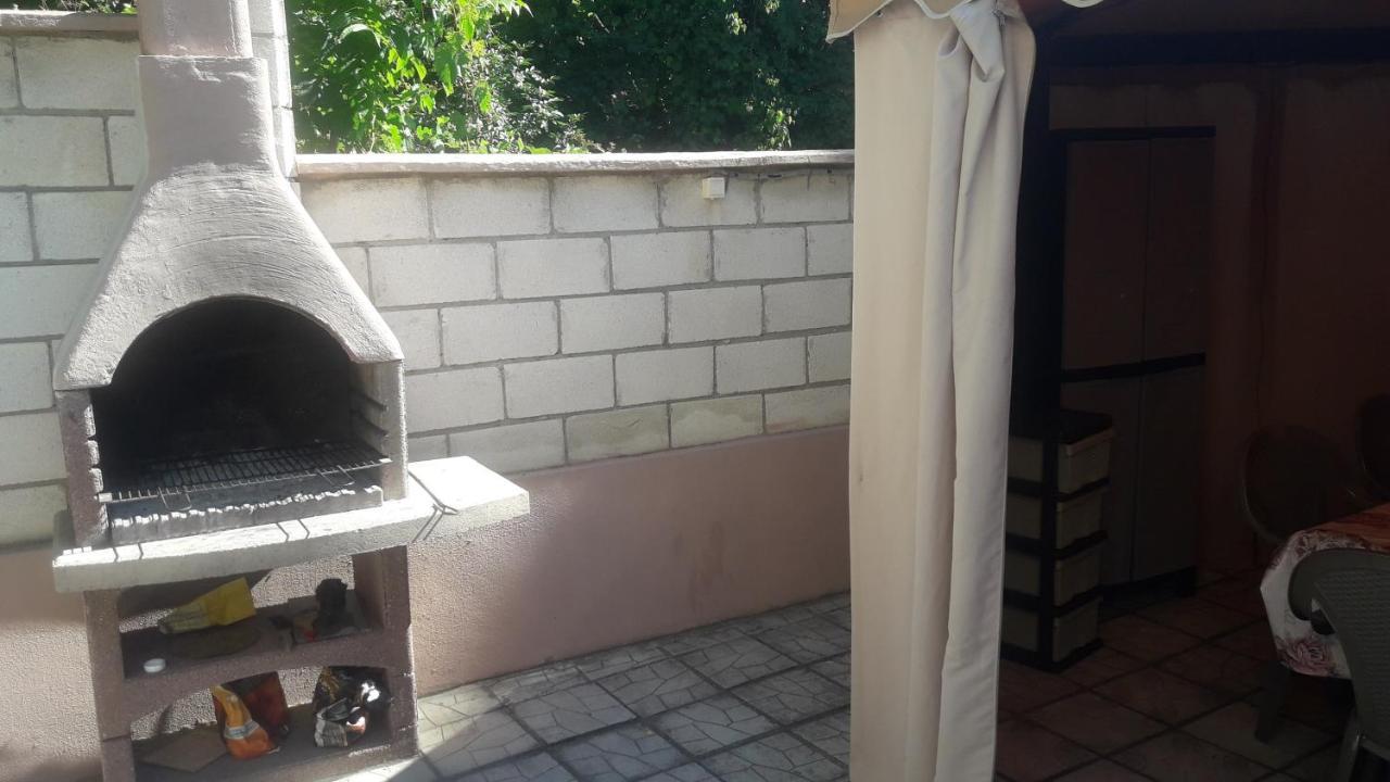 Студия В Комплексе Rozali Apartman Várna Kültér fotó