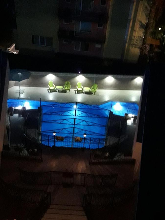 Студия В Комплексе Rozali Apartman Várna Kültér fotó