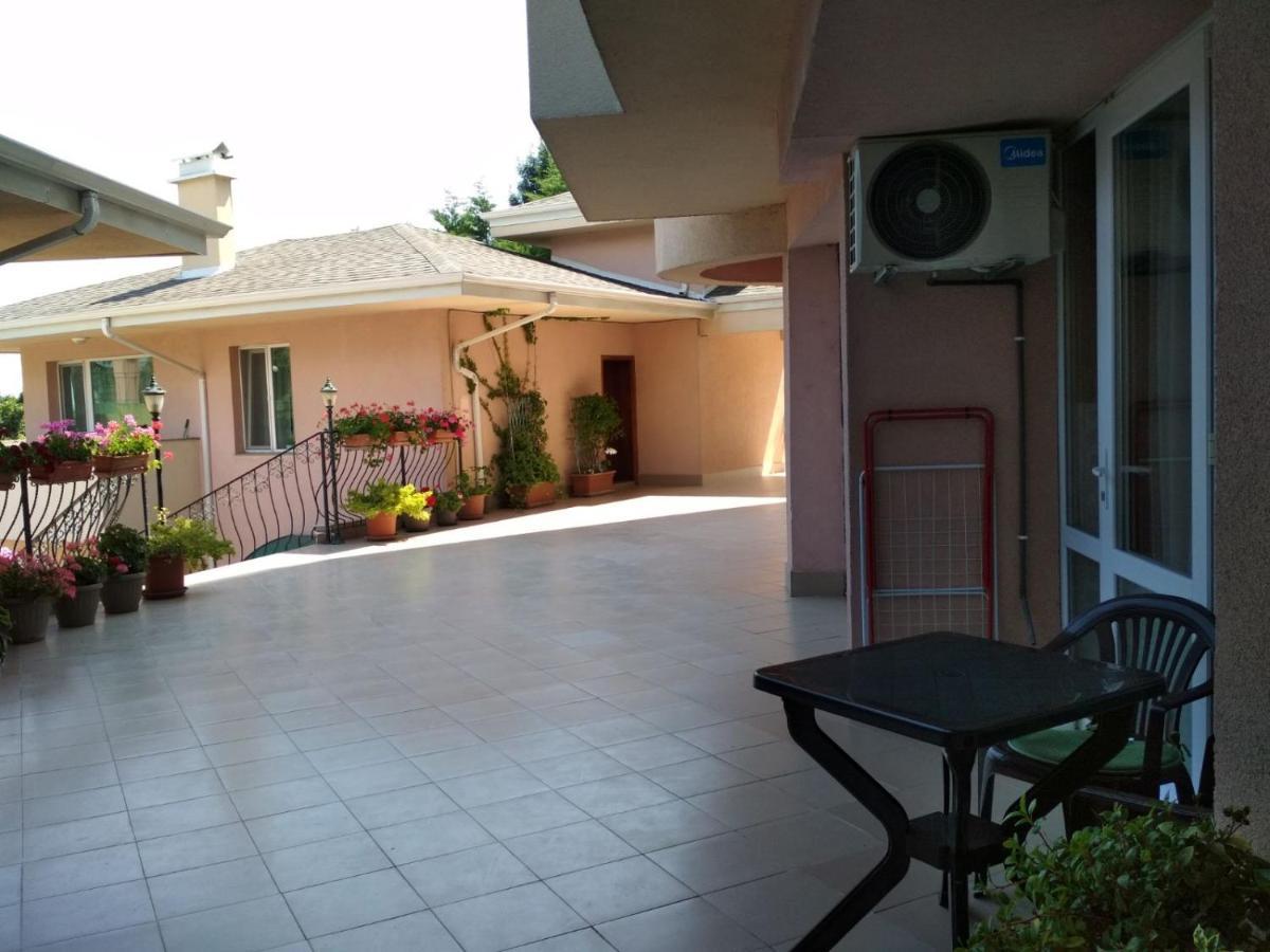 Студия В Комплексе Rozali Apartman Várna Kültér fotó
